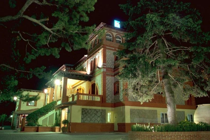 Gran Hostal El Chiscon كولمينار فيجو المظهر الخارجي الصورة